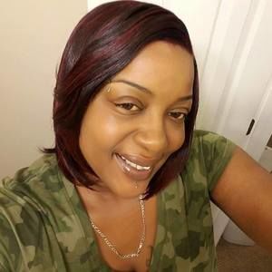 Meet your Posher, Crystal